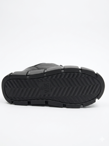 ZARA SNEAKERS WITH A VOLUME SOLE