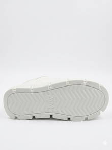 ZARA SNEAKERS WITH A VOLUME SOLE